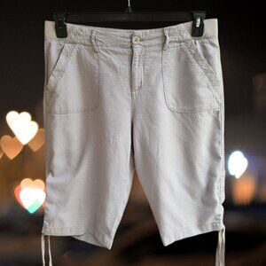 Izod Light Gray Capris